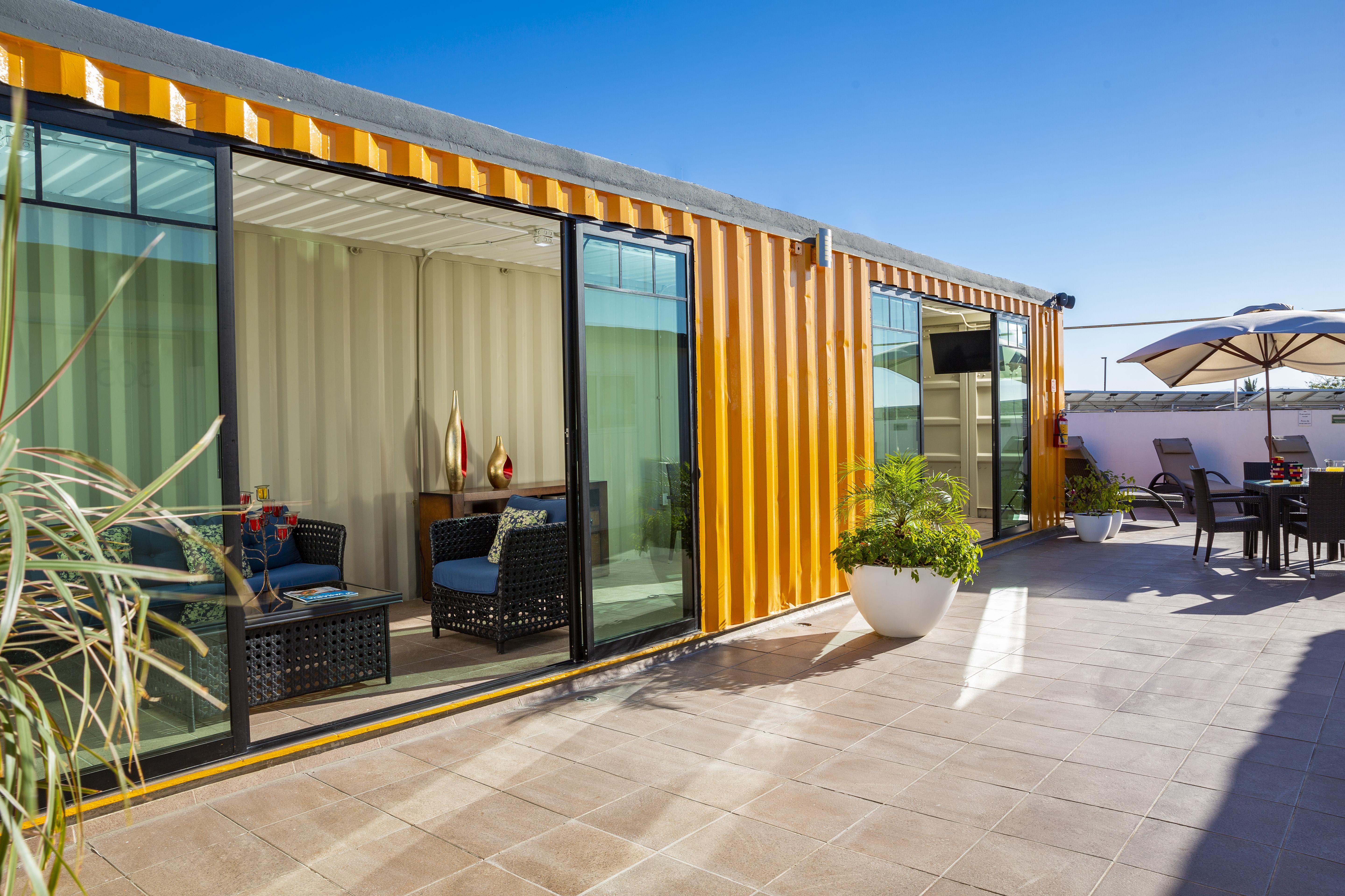 Container Inn Hotel Aeropuerto プエルトバラータ エクステリア 写真