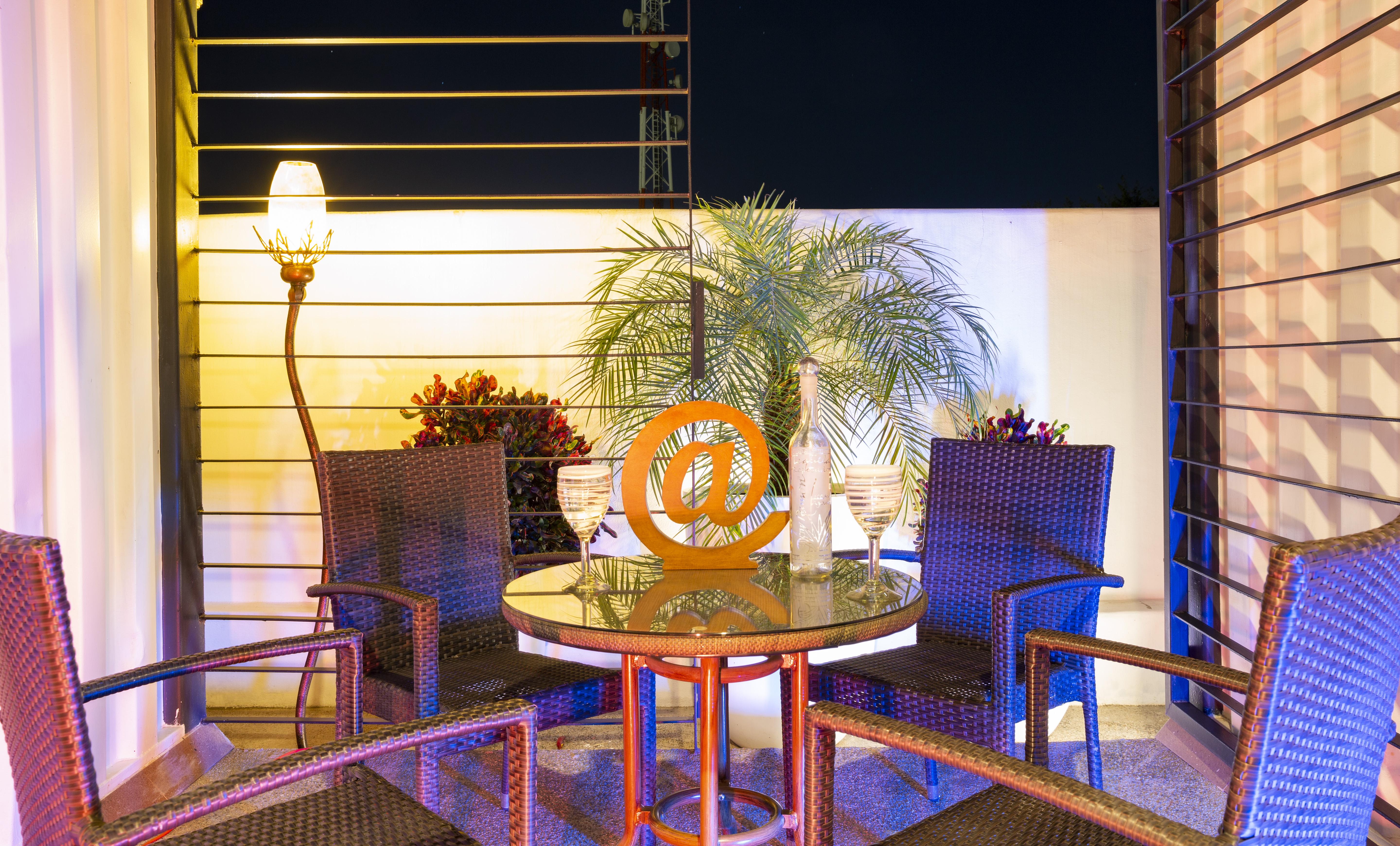 Container Inn Hotel Aeropuerto プエルトバラータ エクステリア 写真